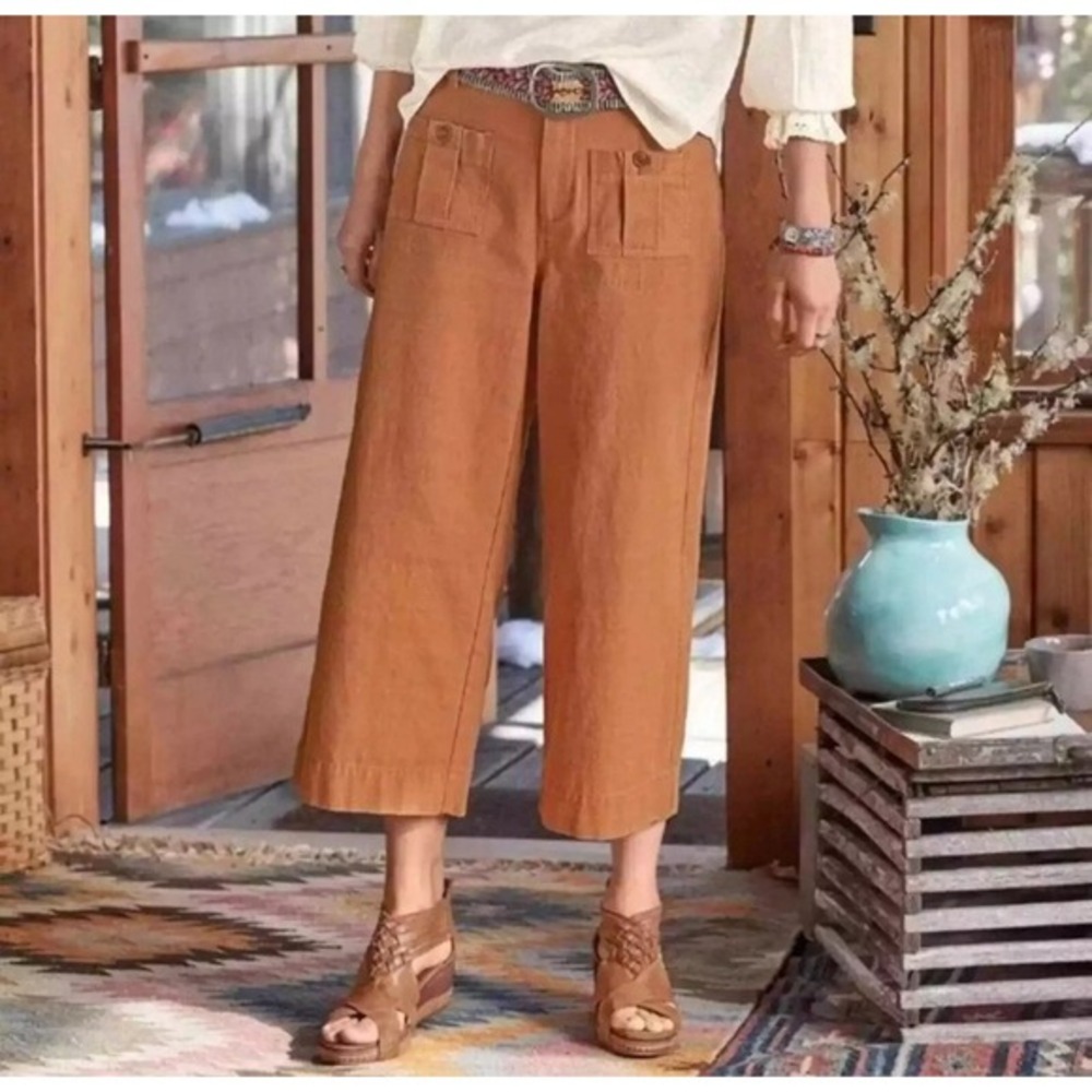 Sundance Wide-Leg Cropped Pants in Rust Brown
